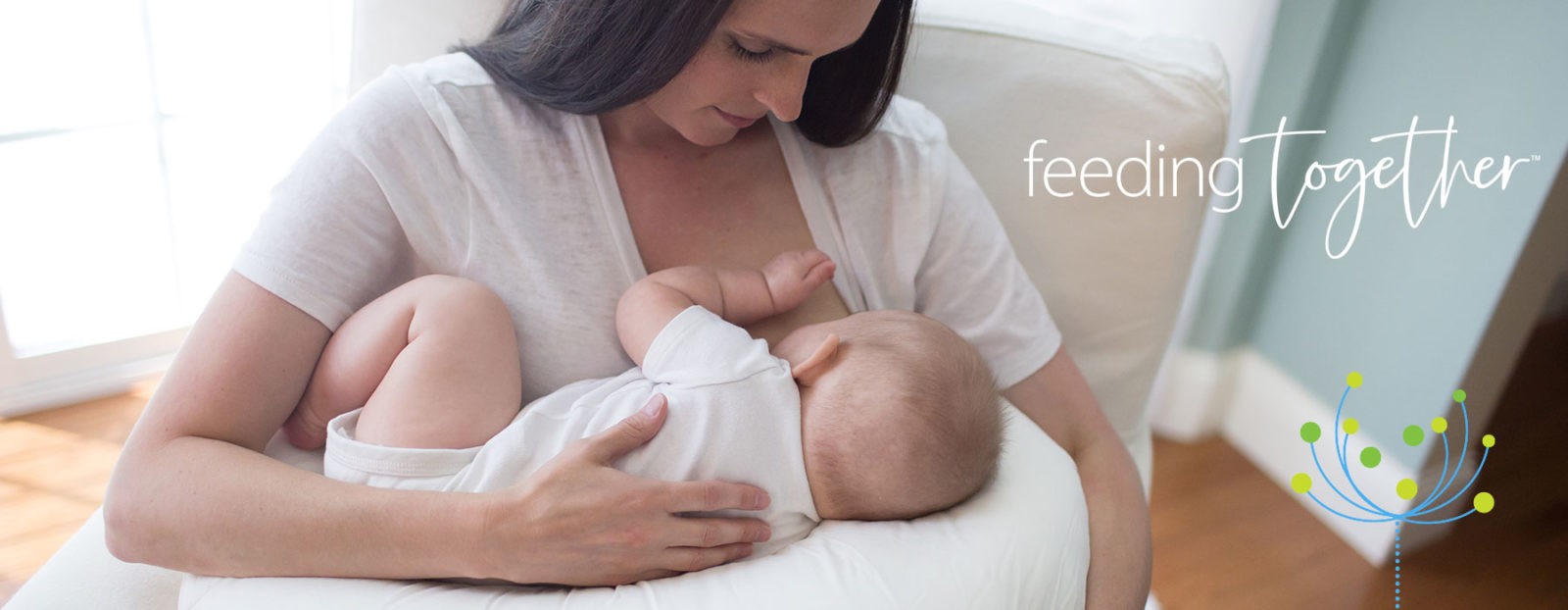Mom and baby breastfeeding - LC and Me Contact Form Top Image